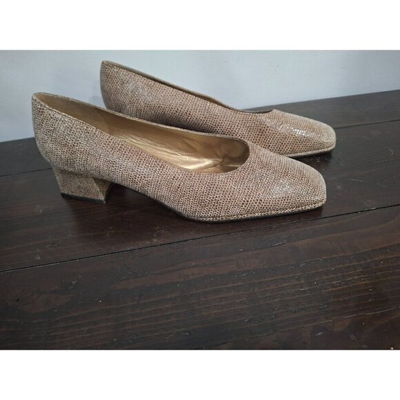 Stuart Weitzman Vintage Greige Embossed Mid Block Leather Pumps/Pre-owned,Sz.7.5 - Picture 5 of 11